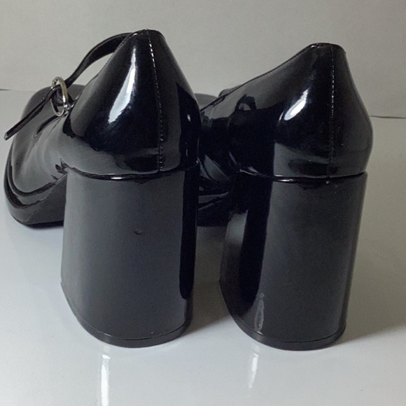 Steve Madden Olivvia Mary Jane Pump/ Black - Picture 4 of 9